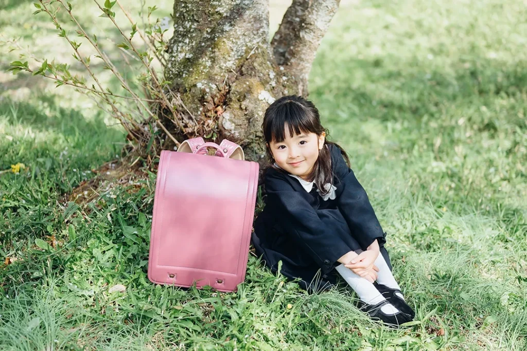 満開の桜の下で